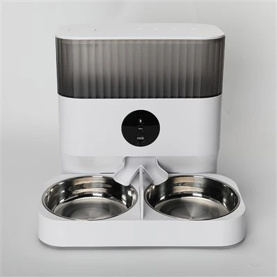 Control automático de la aplicación del alimentador de mascotas con bandejas duales